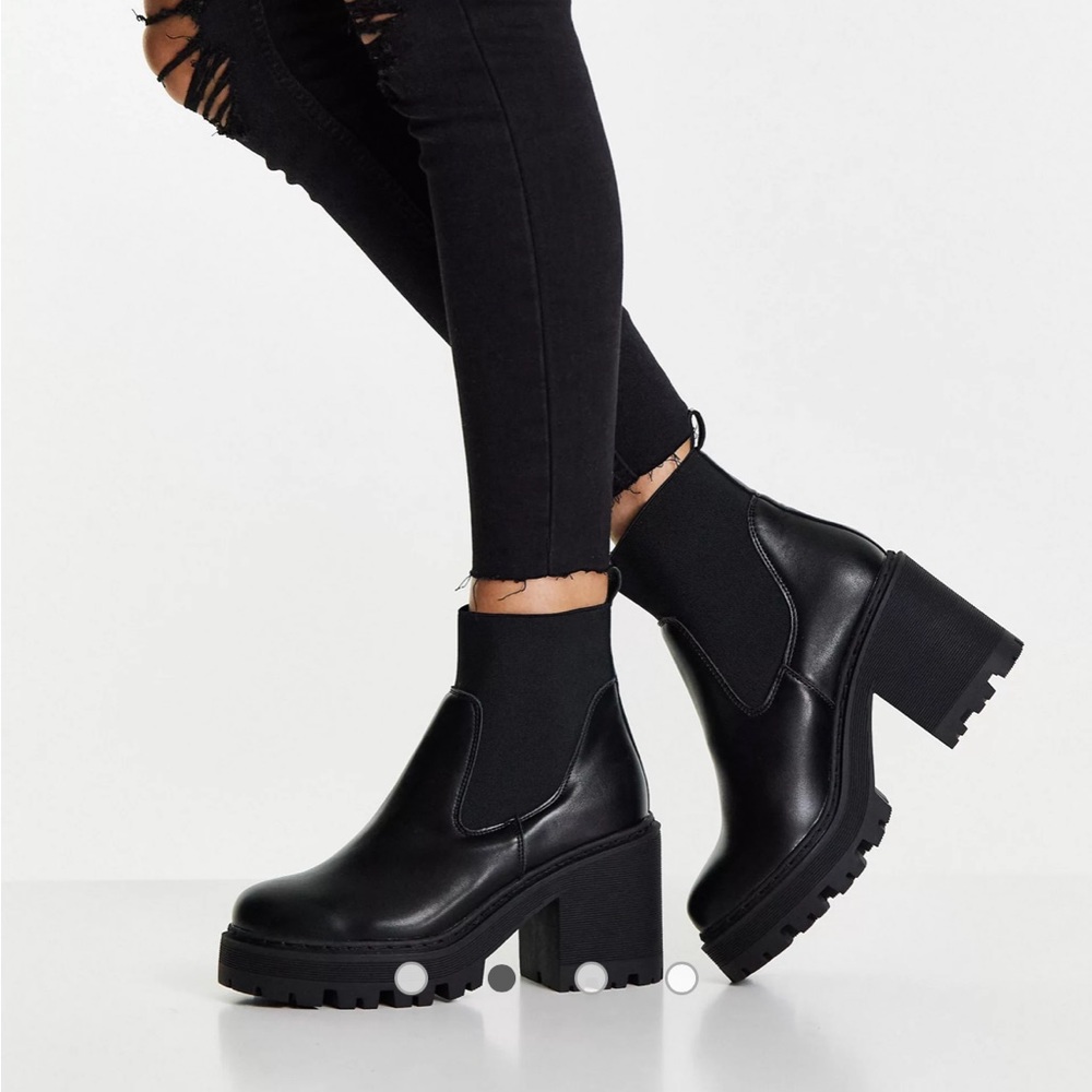 ASOS chunky heeled chelsea boots in black size 8 women’s